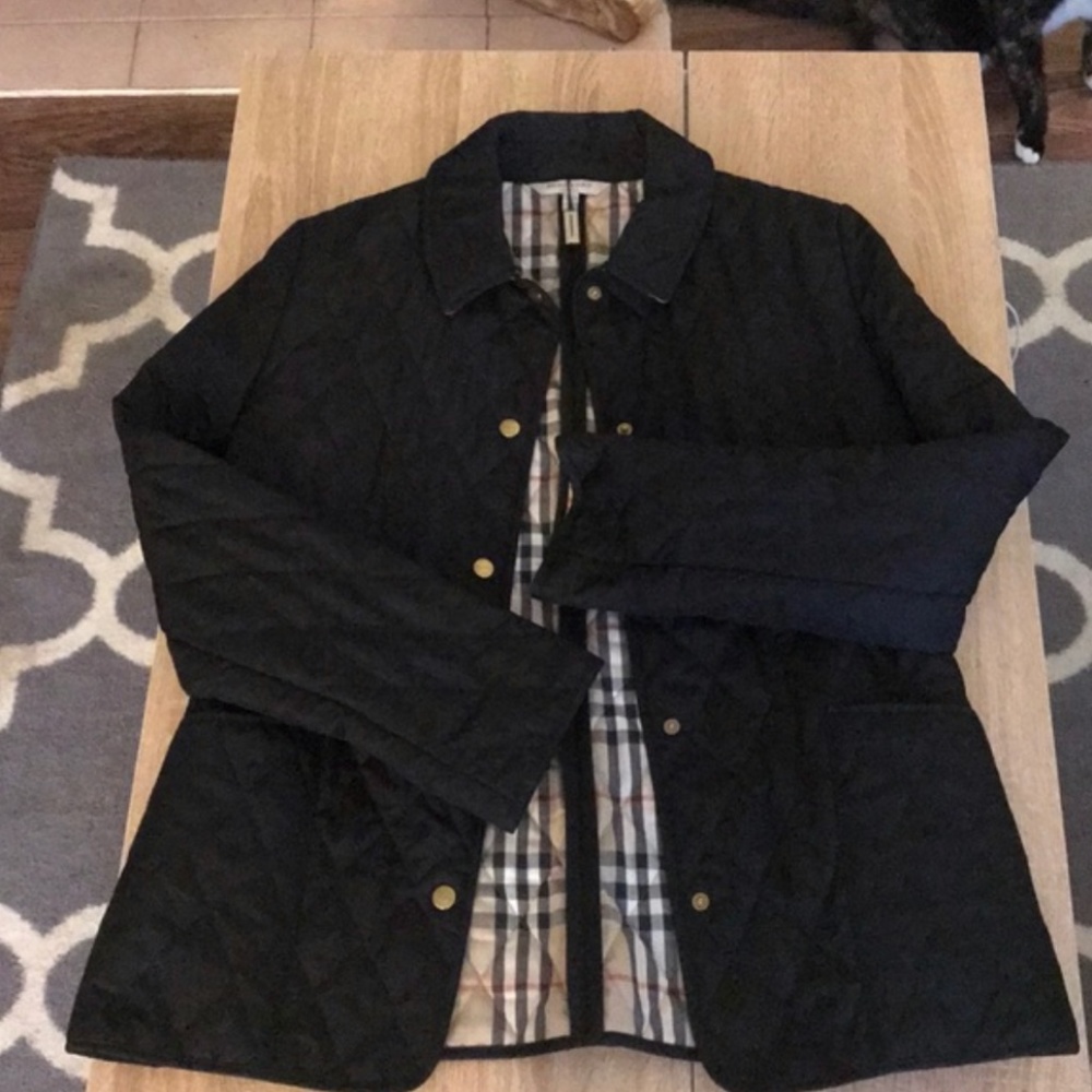 Women's Burberry quilted jacket size small